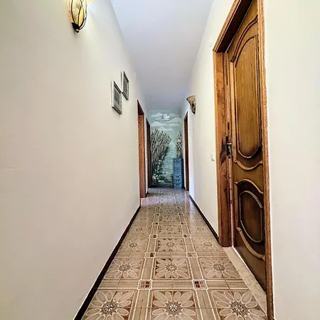 Due Passi Dal Mare - Private Garden And Free Parking Apartmán *